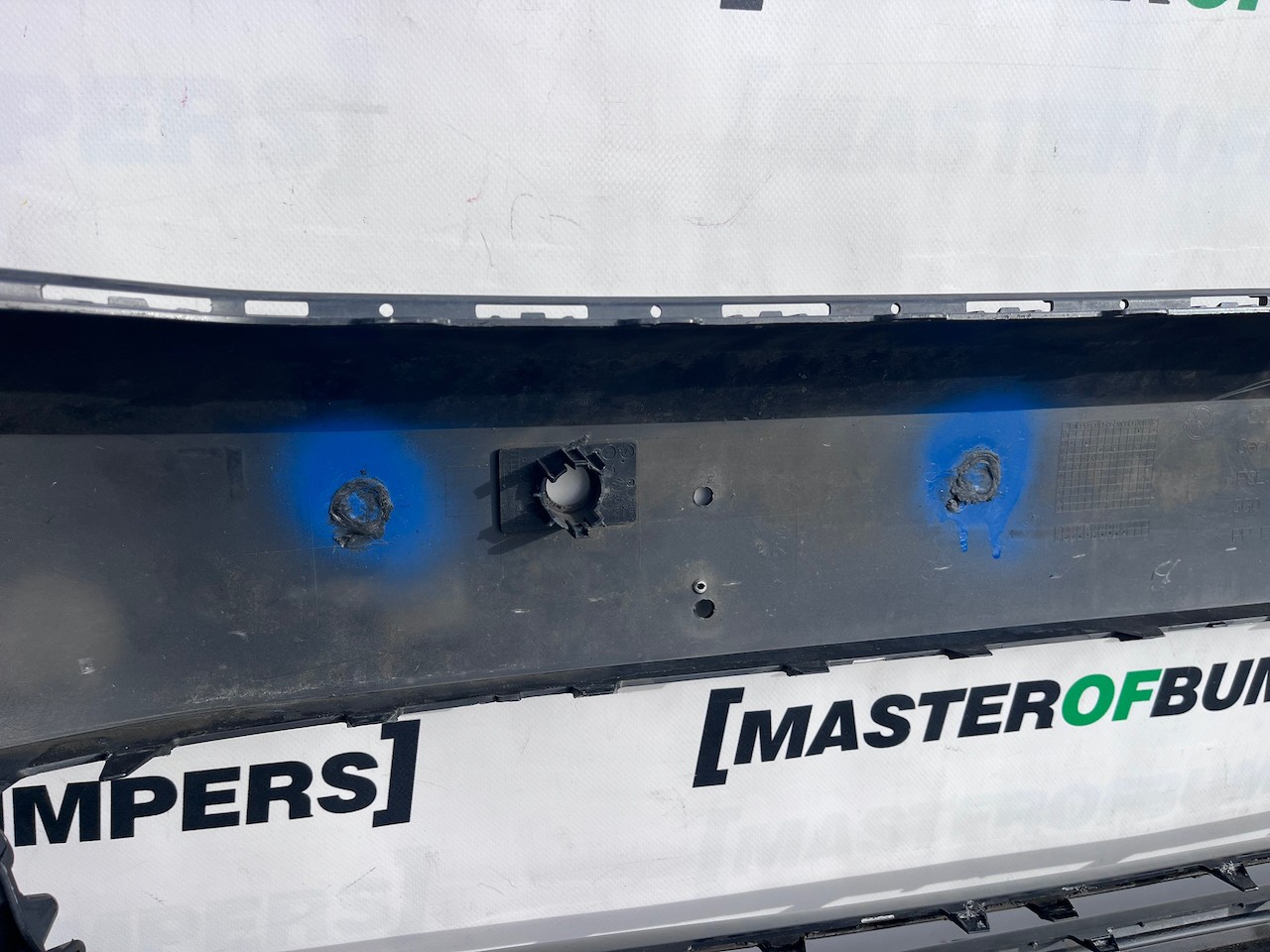 VW Passat Se Saloon Estate B8 2015-2019 Front Bumper 6 Pdc Genuine [v481]