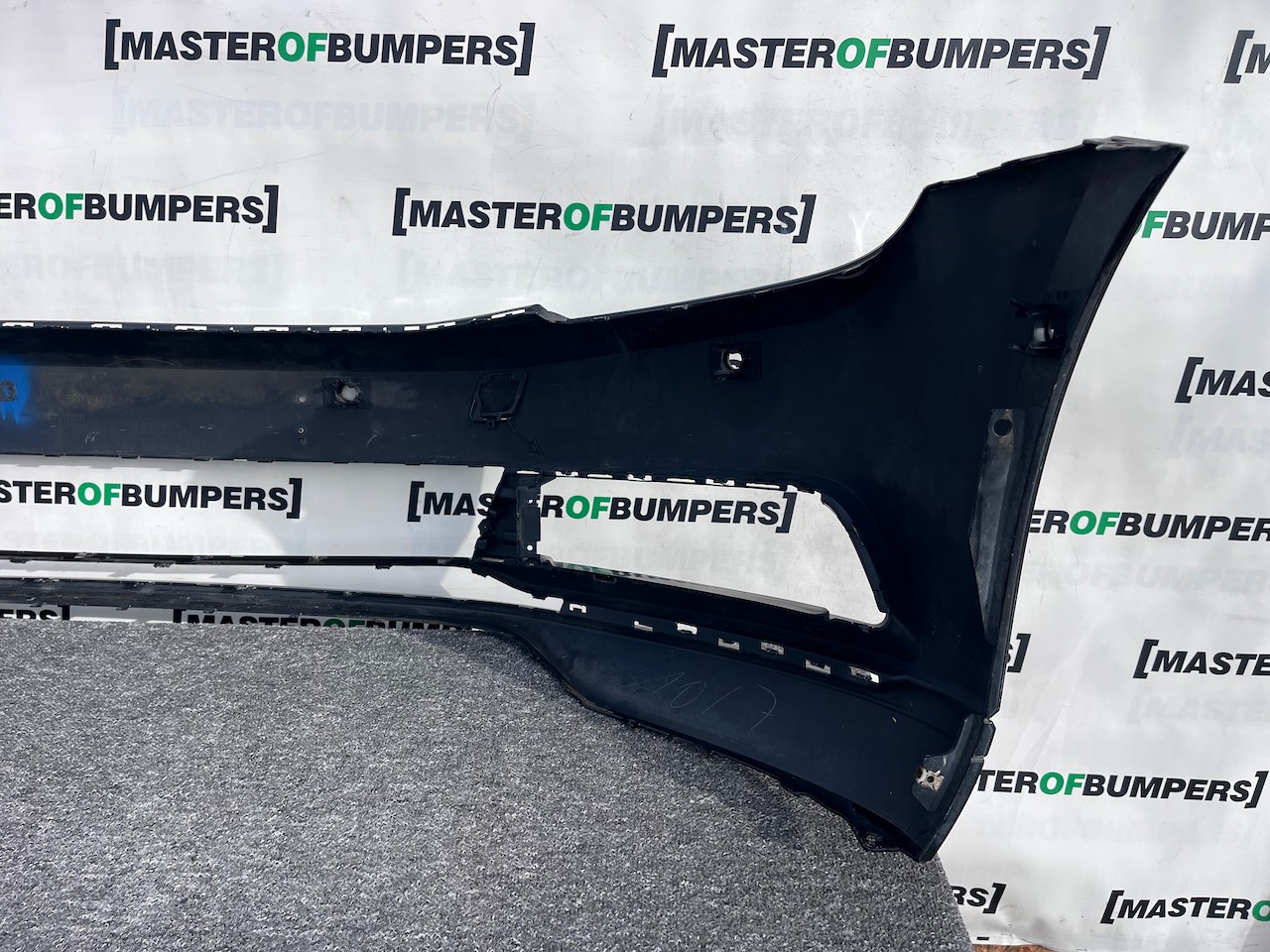 VW Passat Se Saloon Estate B8 2015-2019 Front Bumper 6 Pdc Genuine [v481]