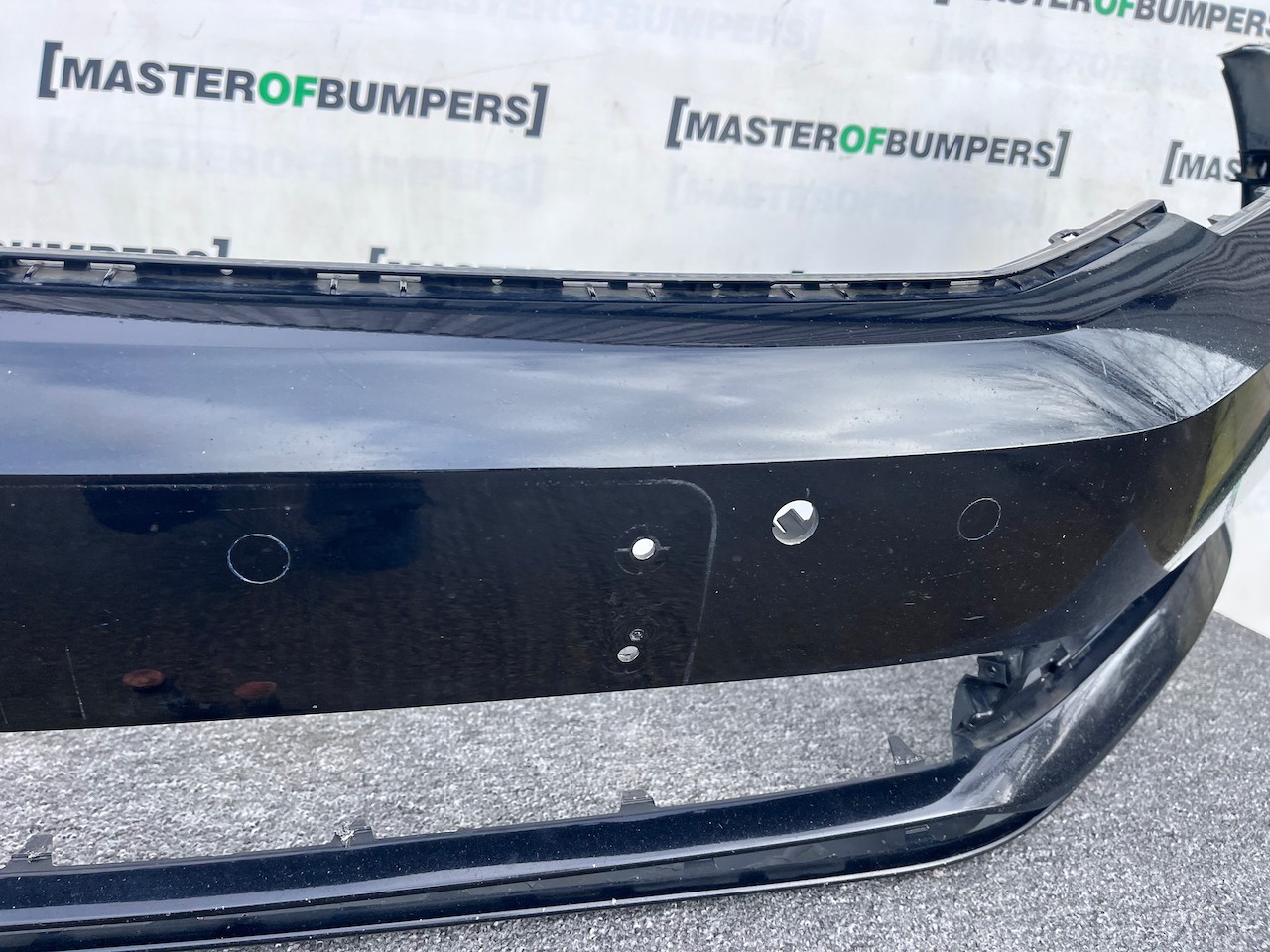 VW Passat Se Saloon Estate B8 2015-2019 Front Bumper 6 Pdc Genuine [v481]