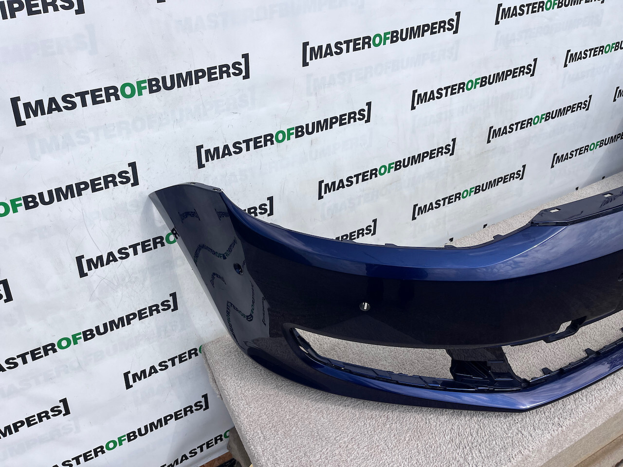 VW Sharan Sel Highline Mk2 Mpv 2011-2021 Front Bumper 4 Pdc Genuine [v284]