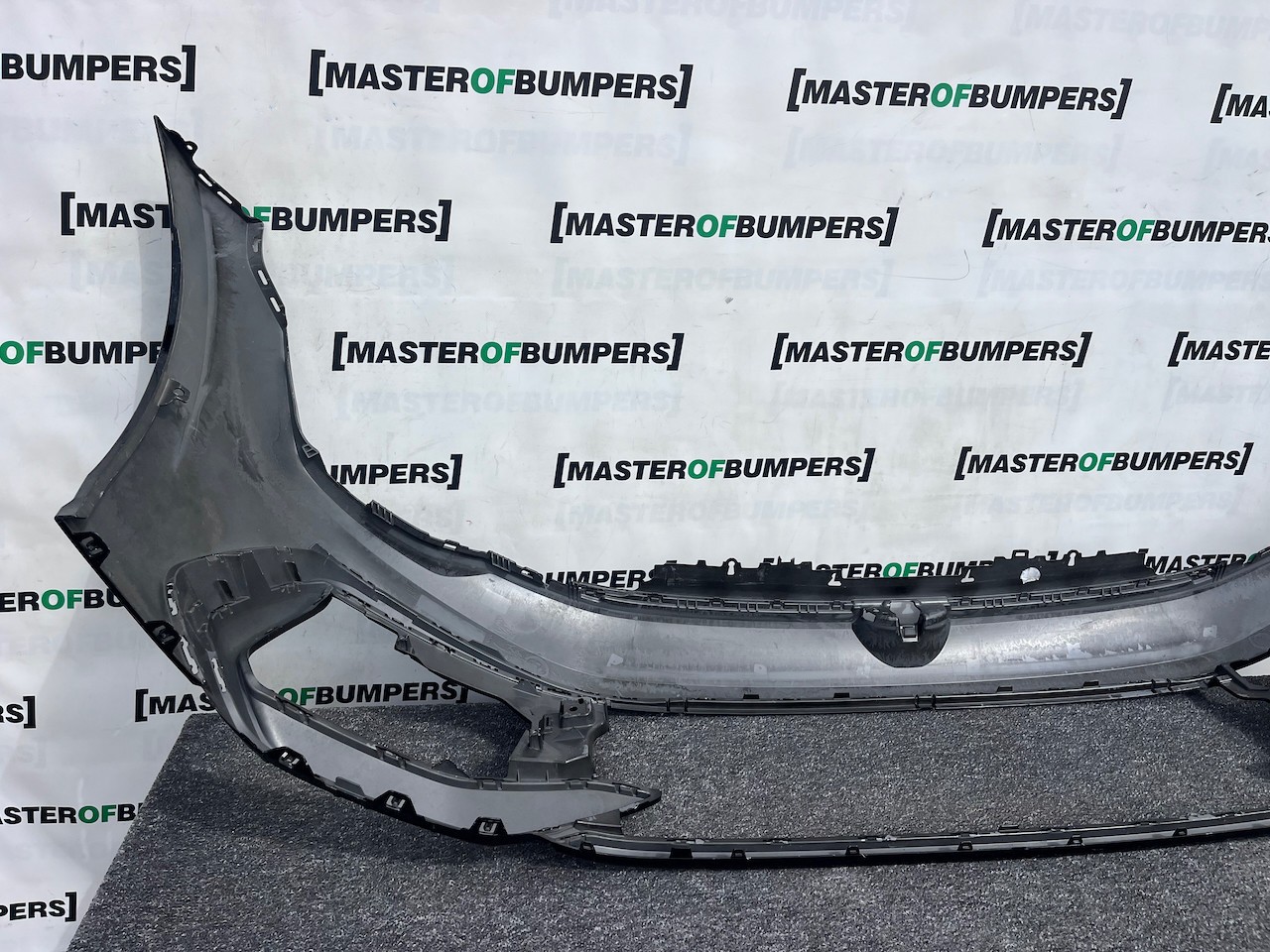 VW Golf R-line Mk8 Lift Hatchback 2024-2027 Front Bumper 4 Pdc Genuine [v513]