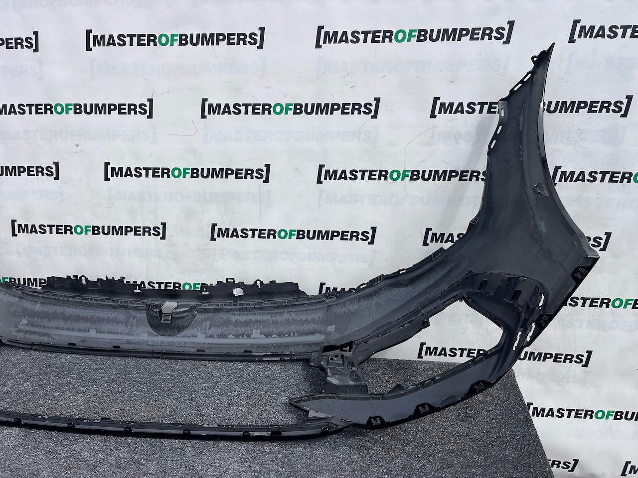 VW Golf R-line Mk8 Lift Hatchback 2024-2027 Front Bumper 4 Pdc Genuine [v513]