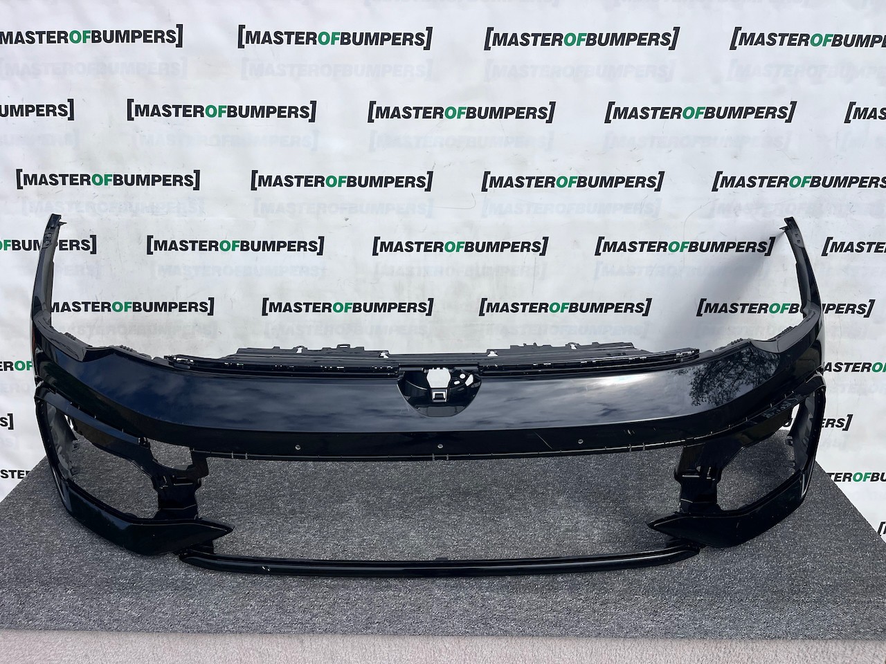 VW Golf R-line Mk8 Lift Hatchback 2024-2027 Front Bumper 4 Pdc Genuine [v513]
