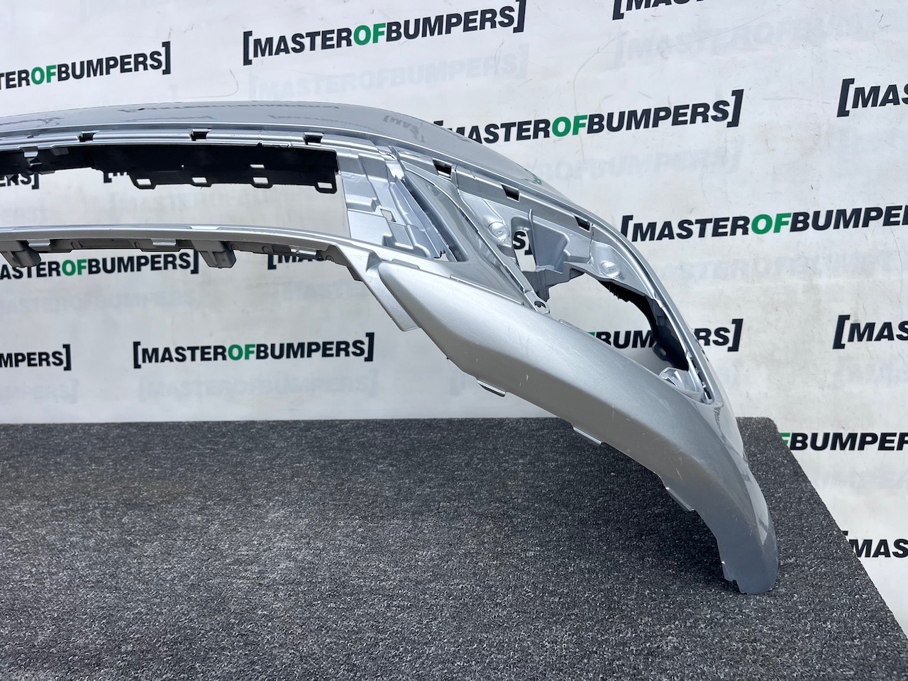 VW Polo Se Mk6 Lift Hatchback 2021-2024 Front Bumper No Pdc Genuine [v517]
