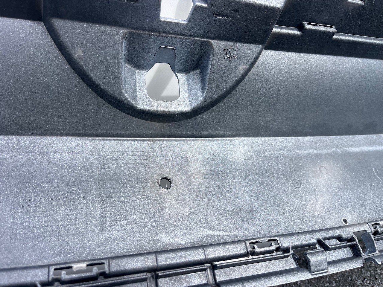 VW Polo Se Mk6 Lift Hatchback 2021-2024 Front Bumper No Pdc Genuine [v517]