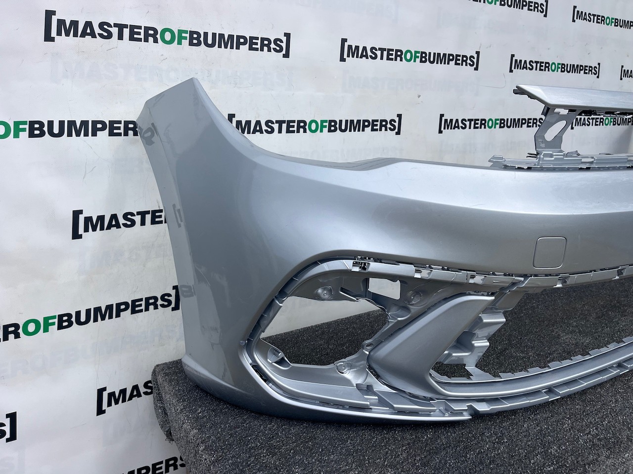 VW Polo Se Mk6 Lift Hatchback 2021-2024 Front Bumper No Pdc Genuine [v517]