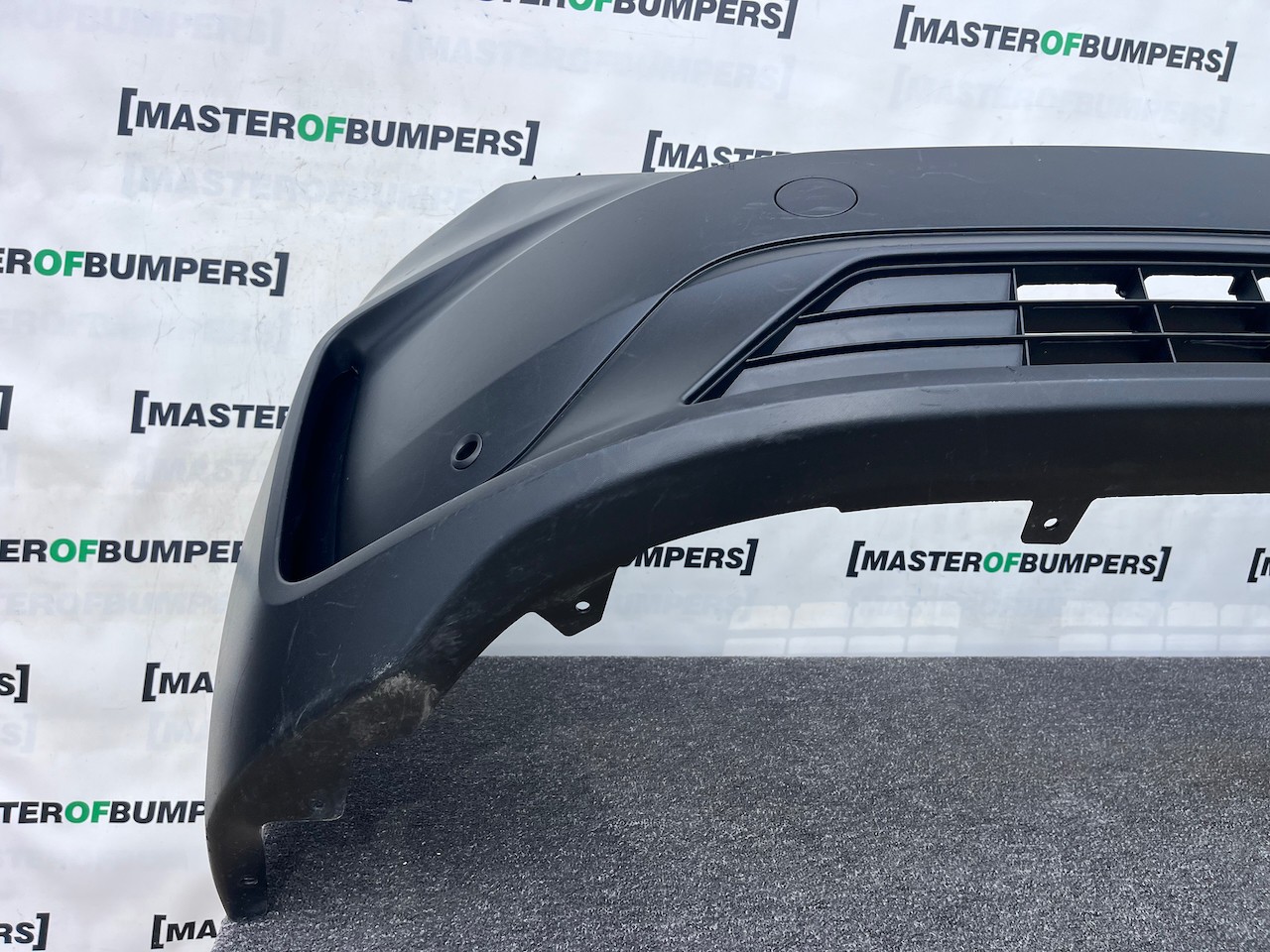 VW Transporter T7 Panel Van 2025-2028 Front Bumper 4 Pdc Textured Genuine [v519]