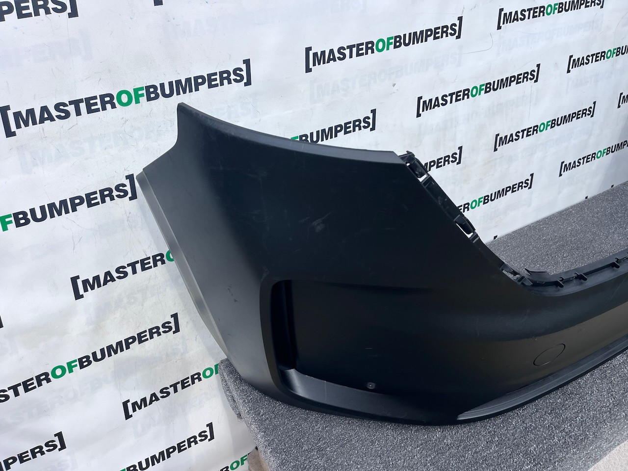 VW Transporter T7 Panel Van 2025-2028 Front Bumper 4 Pdc Textured Genuine [v519]