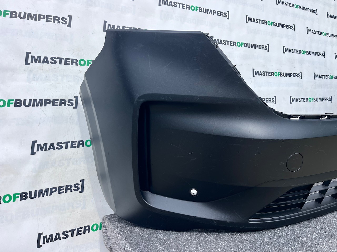 VW Transporter T7 Panel Van 2025-2028 Front Bumper 4 Pdc Textured Genuine [v519]