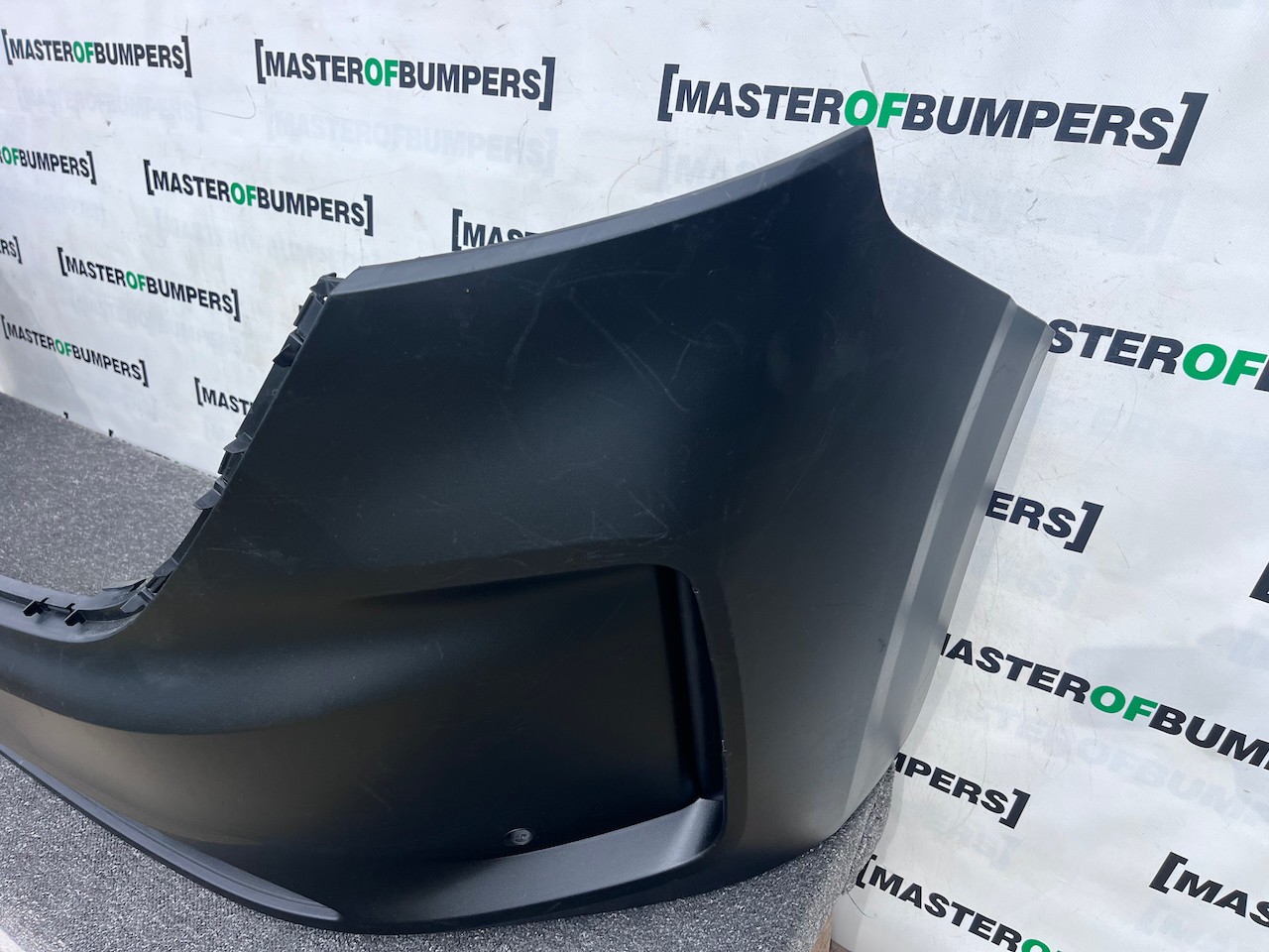 VW Transporter T7 Panel Van 2025-2028 Front Bumper 4 Pdc Textured Genuine [v519]