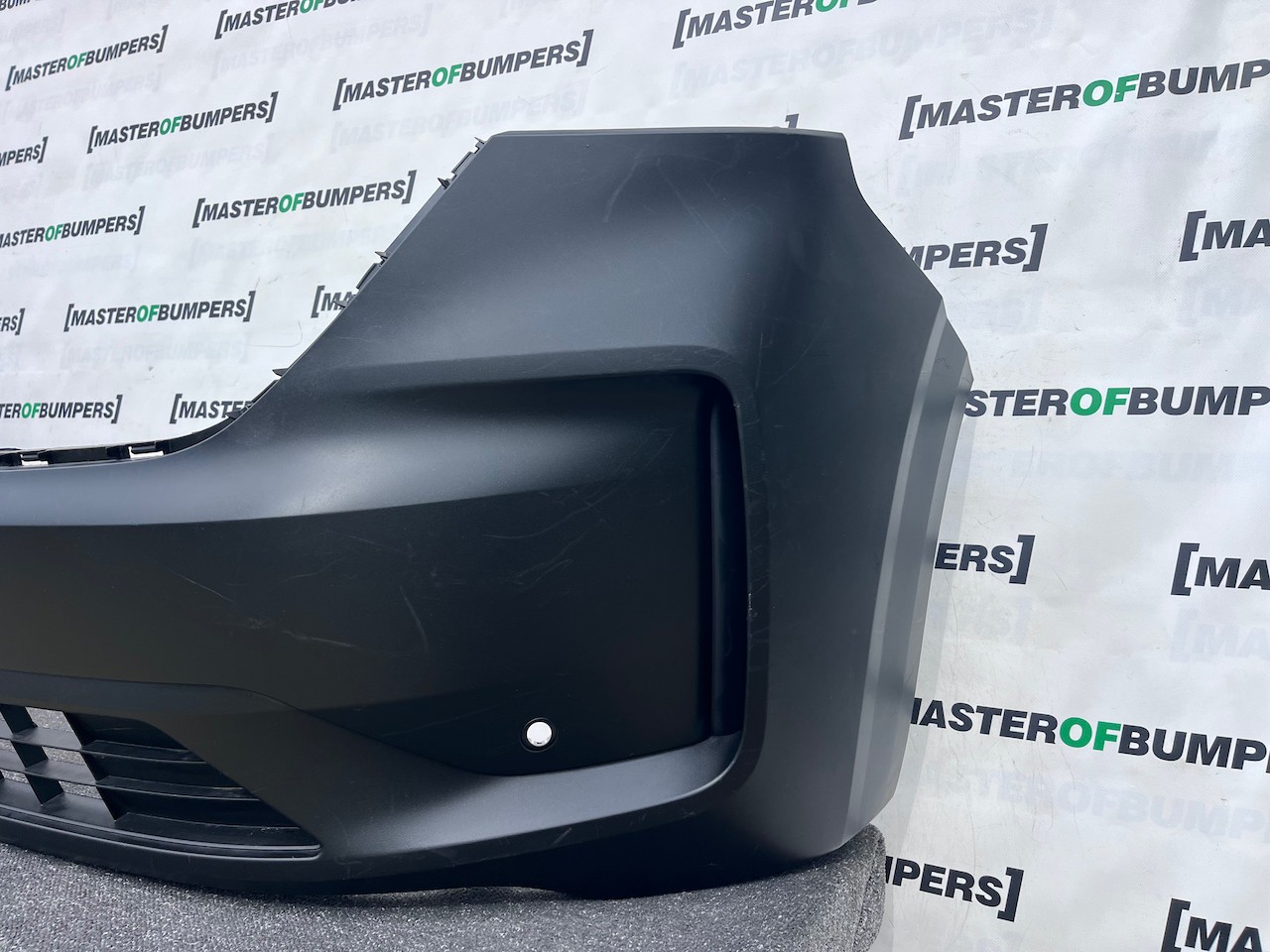 VW Transporter T7 Panel Van 2025-2028 Front Bumper 4 Pdc Textured Genuine [v519]