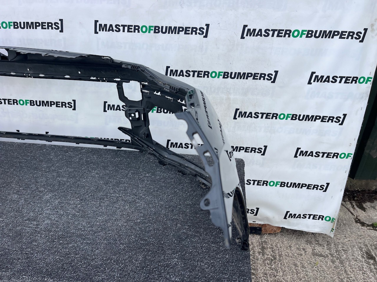 VW Golf R-line Mk8 Lift Hatchback 2024-2027 Front Bumper 4 Pdc Genuine [v522]