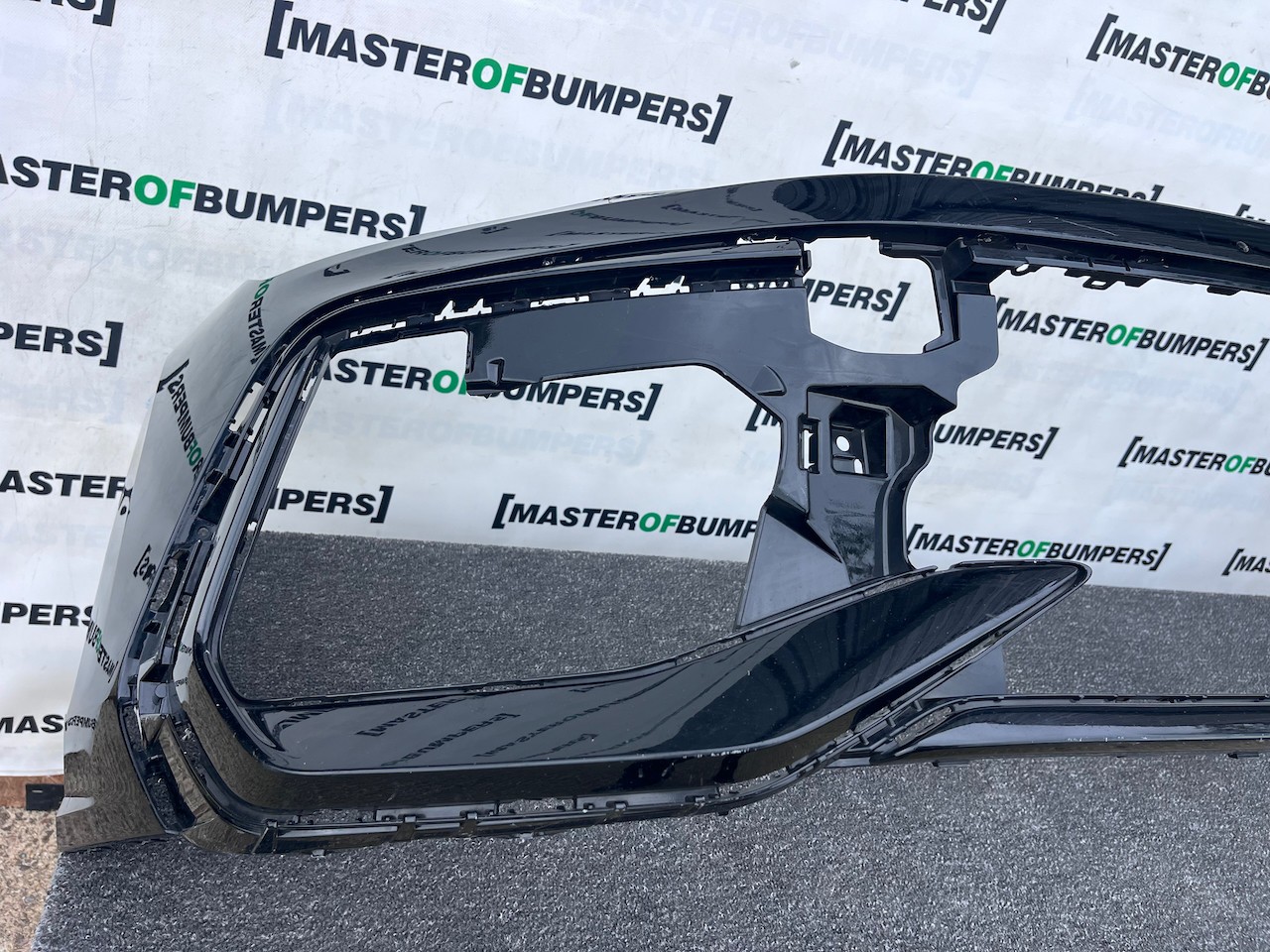 VW Golf R-line Mk8 Lift Hatchback 2024-2027 Front Bumper 4 Pdc Genuine [v522]