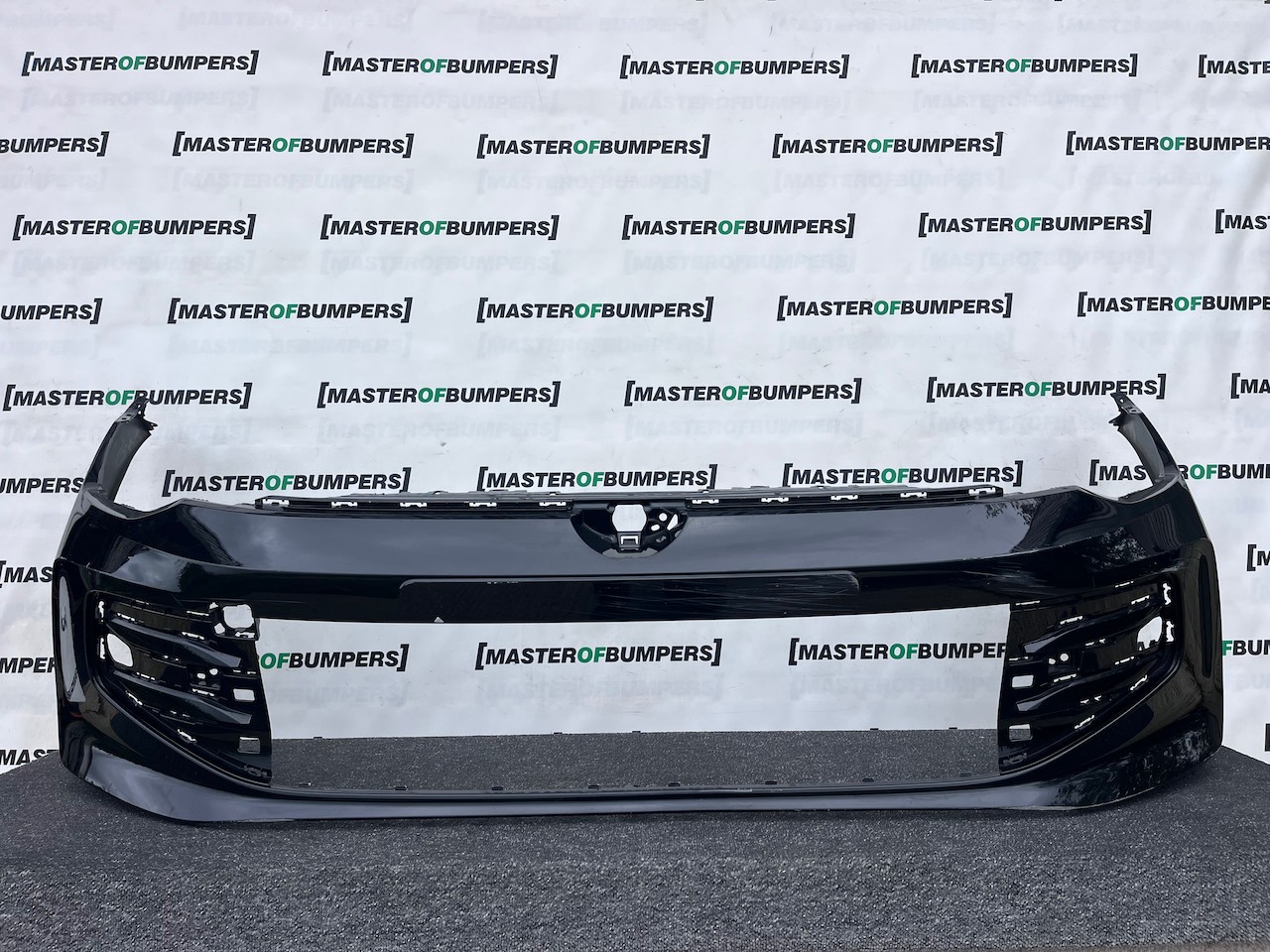VW Golf Se Style Mk8 Lift Hatchback 2024-2026 Front Bumper 4 Pdc Genuine [v523]