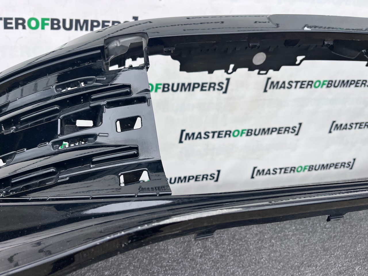 VW Golf Se Style Mk8 Lift Hatchback 2024-2026 Front Bumper 4 Pdc Genuine [v523]