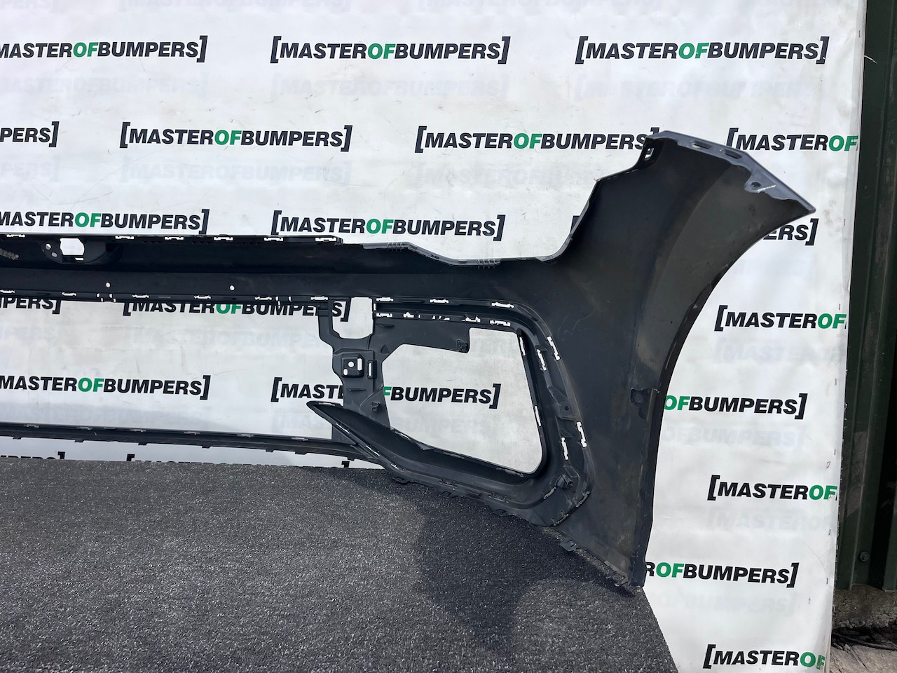 VW Golf R-line Mk8 Lift Hatchback 2024-2027 Front Bumper 4 Pdc Genuine [v547]