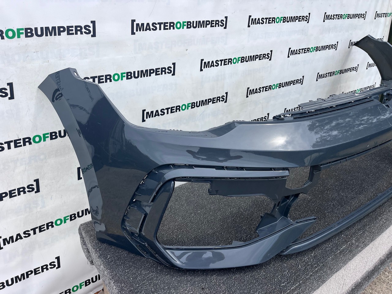 VW Golf R-line Mk8 Lift Hatchback 2024-2027 Front Bumper 4 Pdc Genuine [v547]