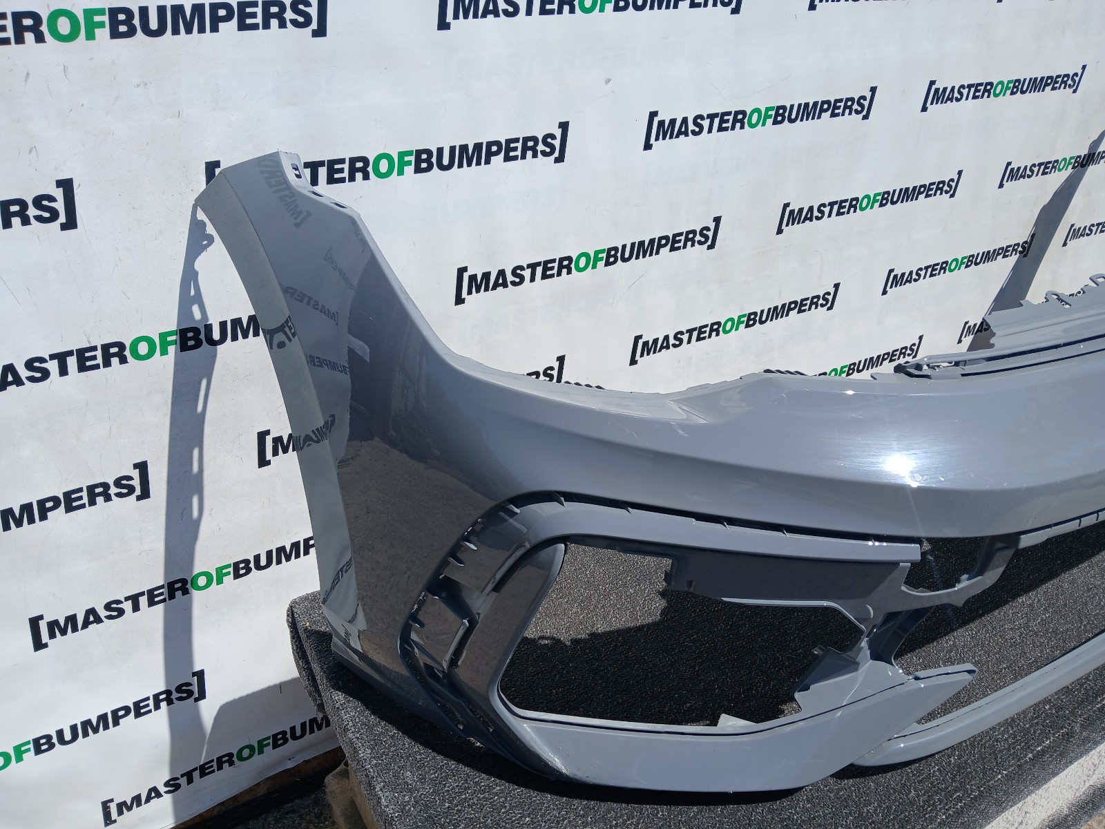 VW Golf R-line Mk8 Lift Hatchback 2024-2027 Front Bumper 4 Pdc Genuine [v573]
