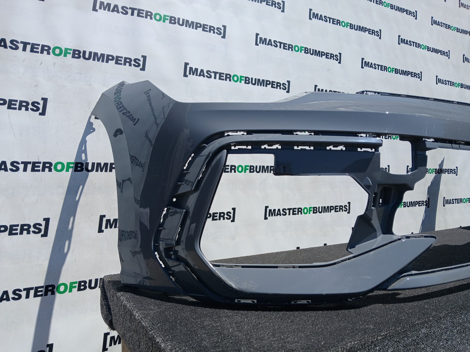 VW Golf R-line Mk8 Lift Hatchback 2024-2027 Front Bumper 4 Pdc Genuine [v573]