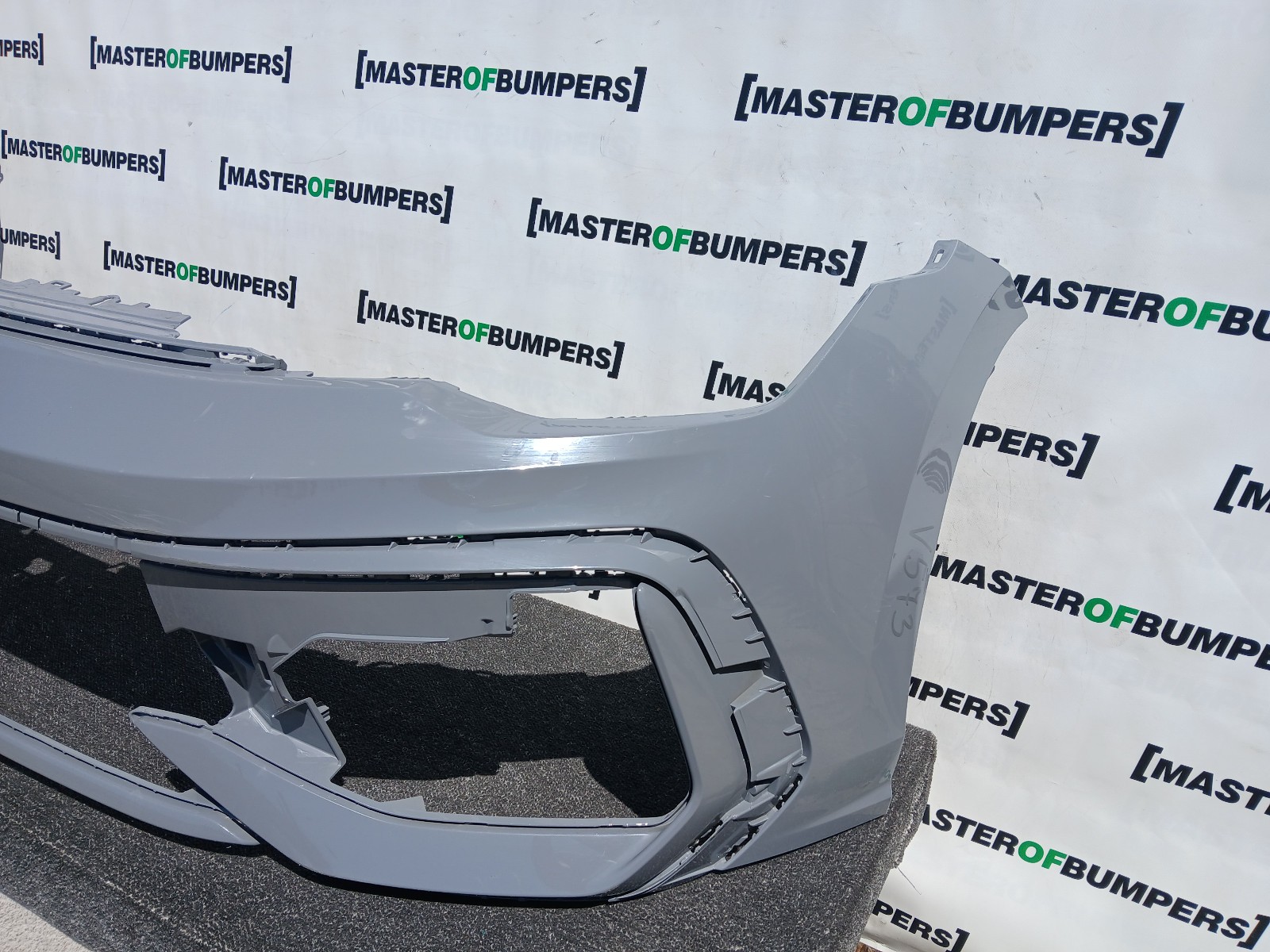 VW Golf R-line Mk8 Lift Hatchback 2024-2027 Front Bumper 4 Pdc Genuine [v573]