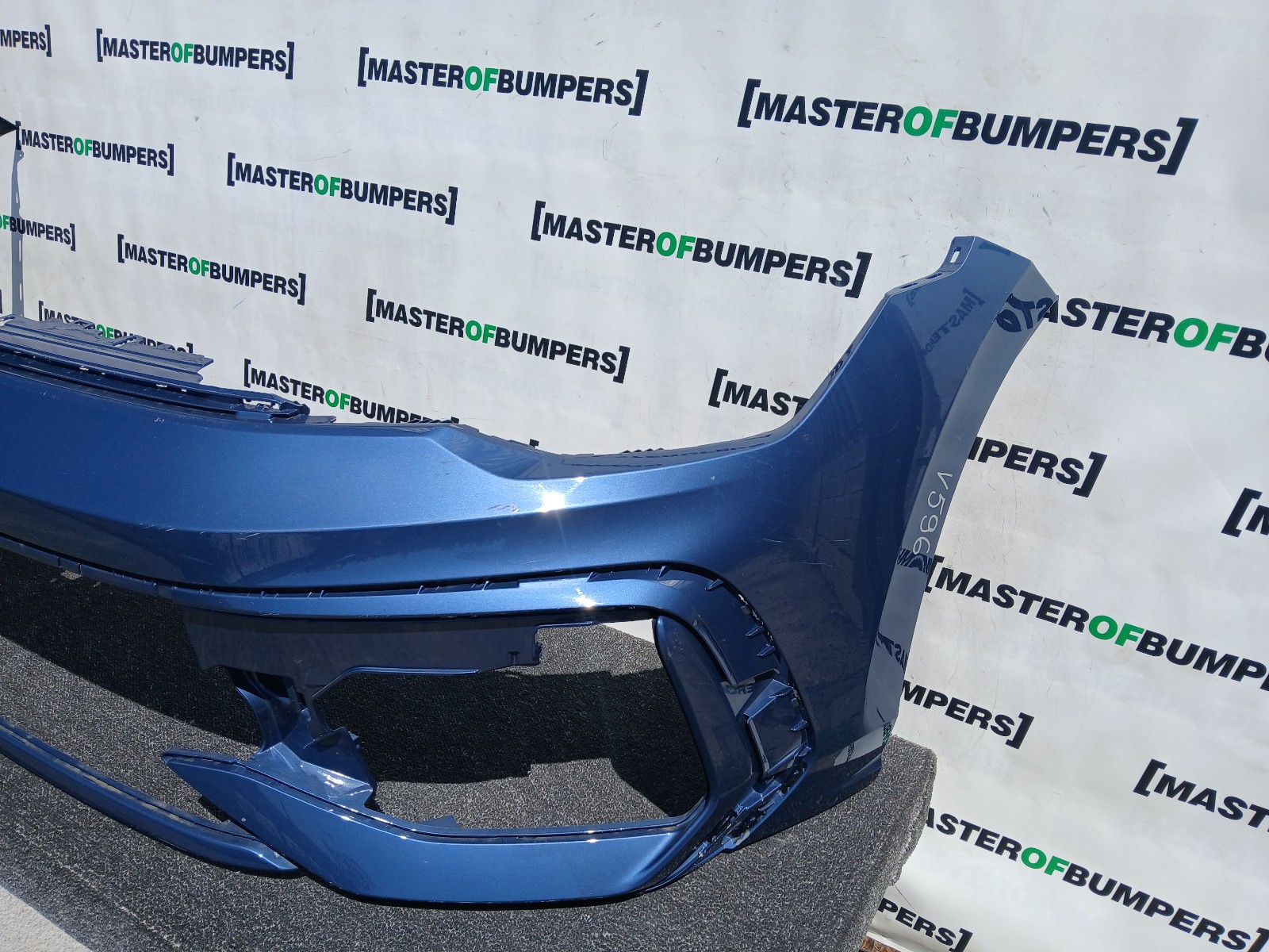 VW Golf R-line Mk8 Lift Hatchback 2024-2027 Front Bumper 4 Pdc Genuine [v596]