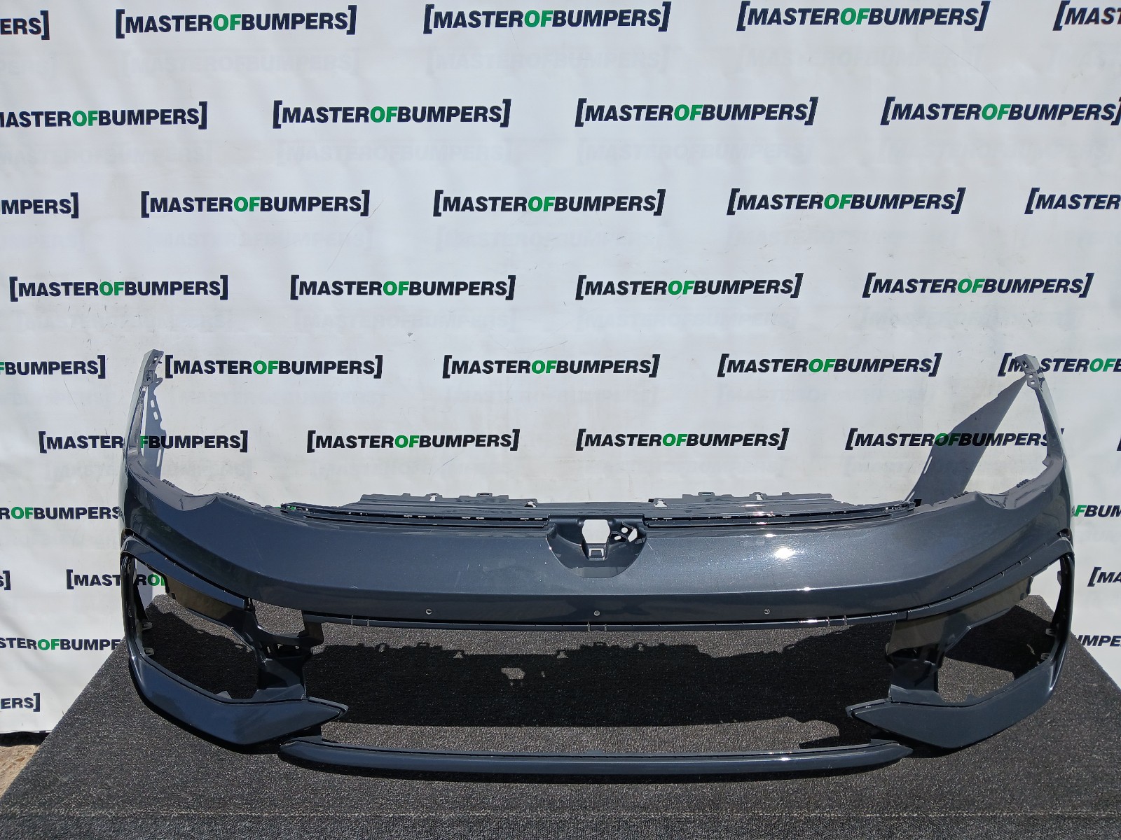 VW Golf R-line Mk8 Lift Hatchback 2024-2027 Front Bumper 4 Pdc Genuine [v574]