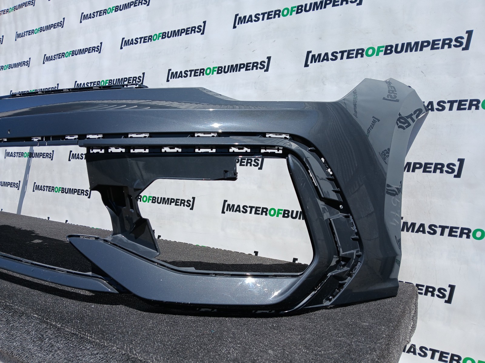 VW Golf R-line Mk8 Lift Hatchback 2024-2027 Front Bumper 4 Pdc Genuine [v574]