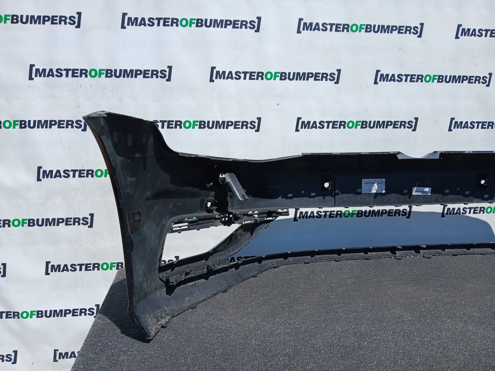 VW Golf Se Mk7.5 Hatchback 2017-2019 Front Bumper 4 Pdc +jets Genuine [v577]