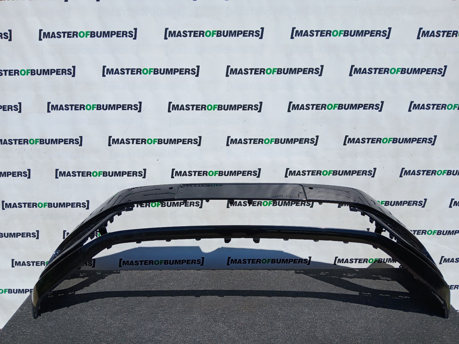 VW Golf Se Mk7.5 Hatchback 2017-2019 Front Bumper 4 Pdc +jets Genuine [v577]