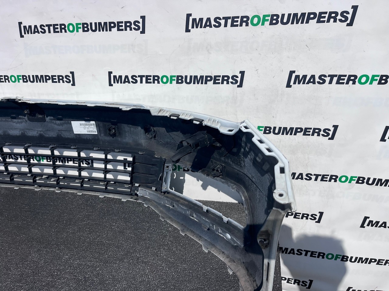 VW Touran Mk2 5t Mpv 2015-2022 Front Bumper 4 Pdc +jets Genuine [v584]