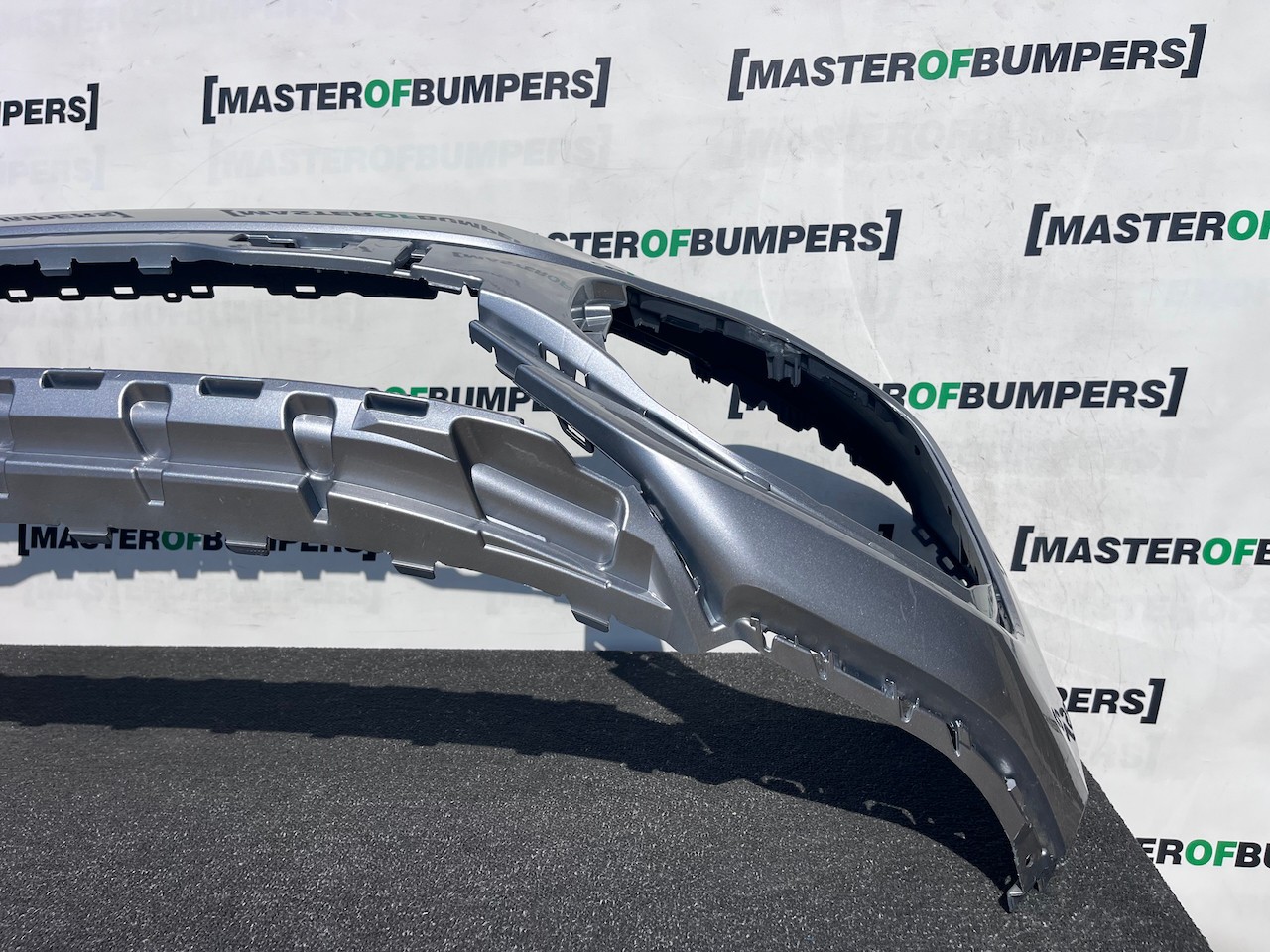 VW T-roc Troc R-line Lift 2022-2024 Front Bumper 4 Pdc Genuine [v585]