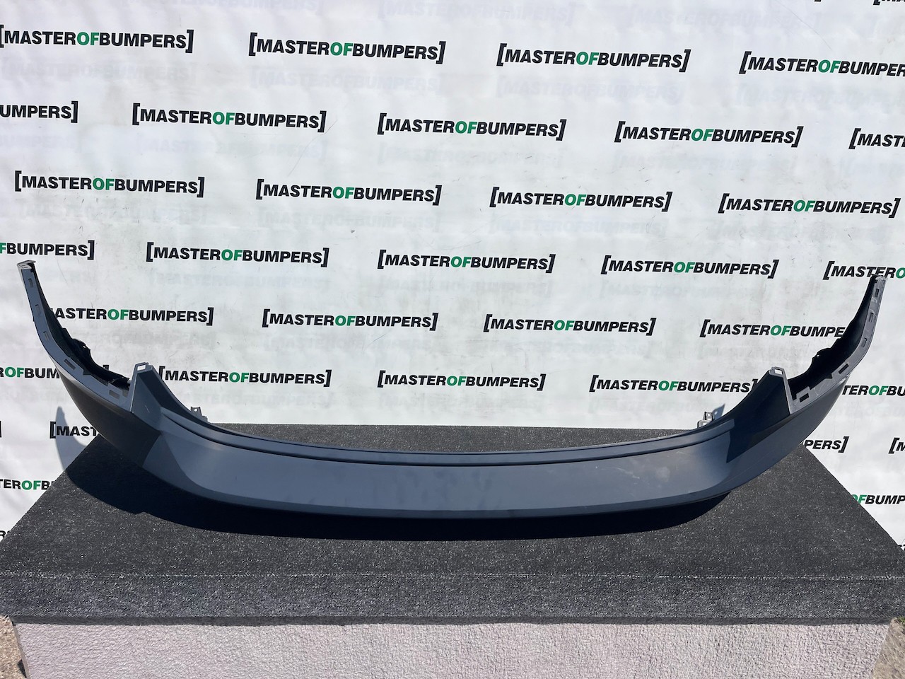 VW Golf Se Hatchback Mk7 Lift 2017-2020 Rear Bumper No Pdc Genuine [v595]