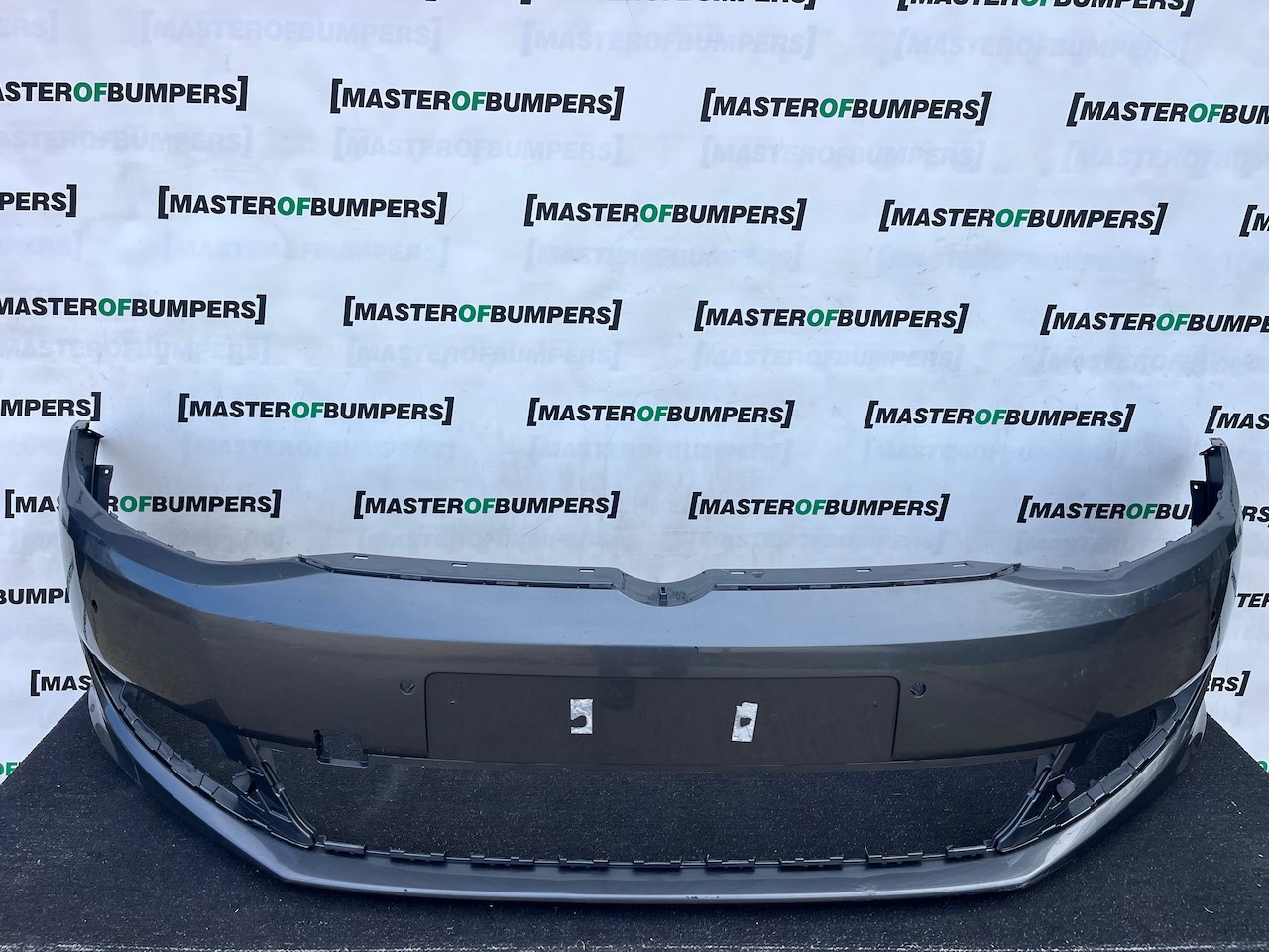 VW Sharan Sel Highline Mk2 Mpv 2011-2021 Front Bumper 6 Pdc Genuine [v601]