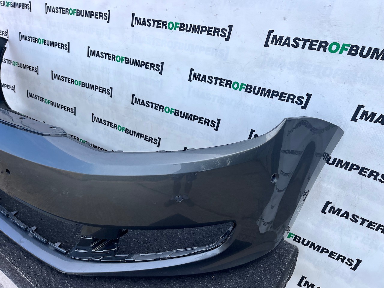 VW Sharan Sel Highline Mk2 Mpv 2011-2021 Front Bumper 6 Pdc Genuine [v601]