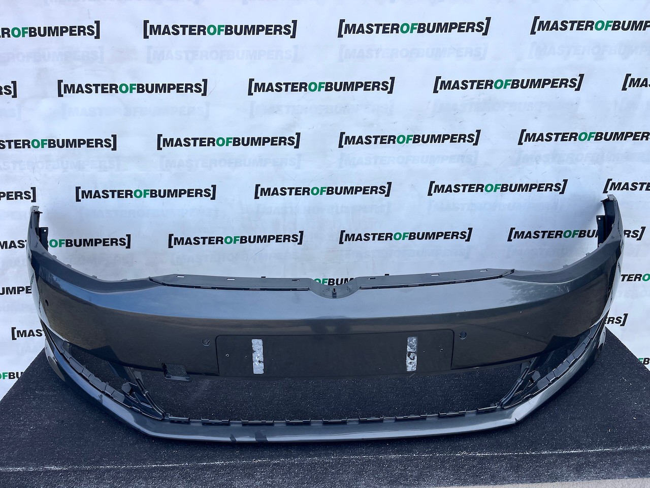 VW Sharan Sel Highline Mk2 Mpv 2011-2021 Front Bumper 4 Pdc Genuine [v604]