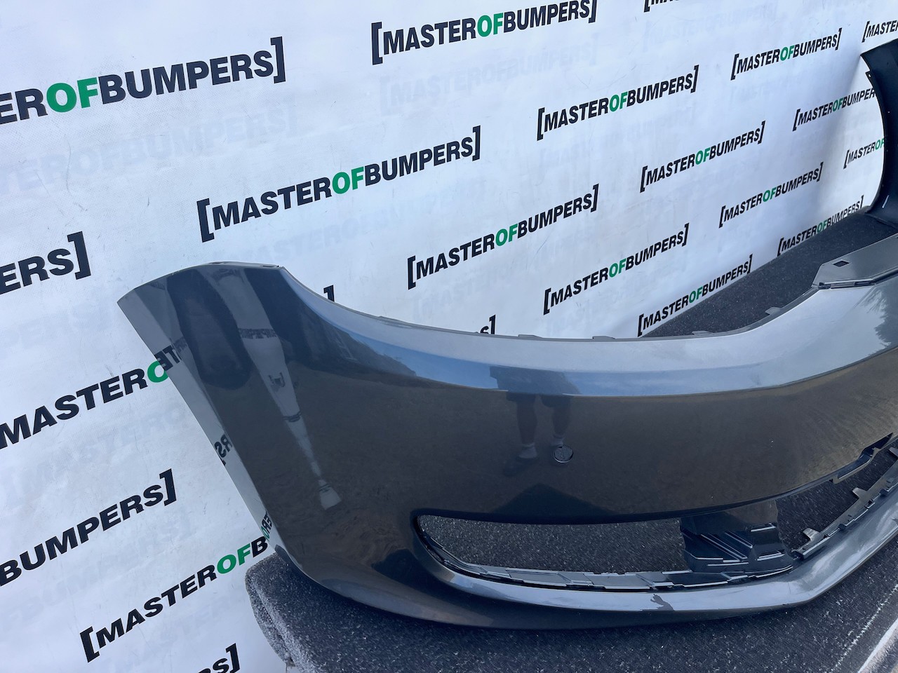VW Sharan Sel Highline Mk2 Mpv 2011-2021 Front Bumper 4 Pdc Genuine [v604]
