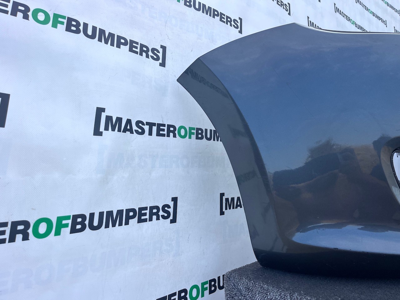 VW Sharan Sel Highline Mk2 Mpv 2011-2021 Front Bumper 4 Pdc Genuine [v604]