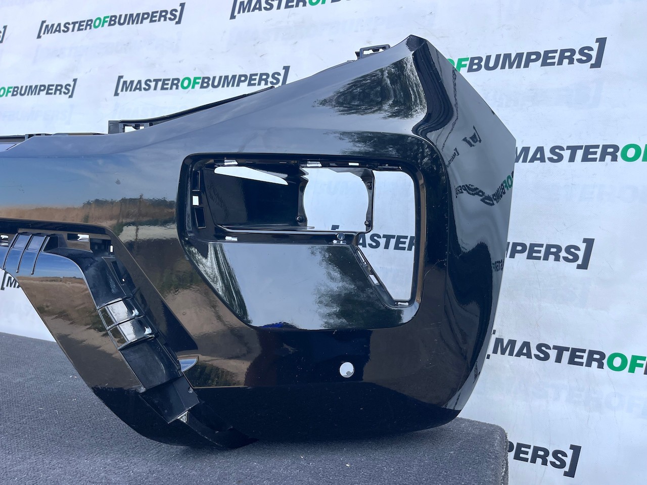 VW Amarok Style Mk2 Pick Up 2024-2027 Front Bumper 4 Pdc Genuine [v613]
