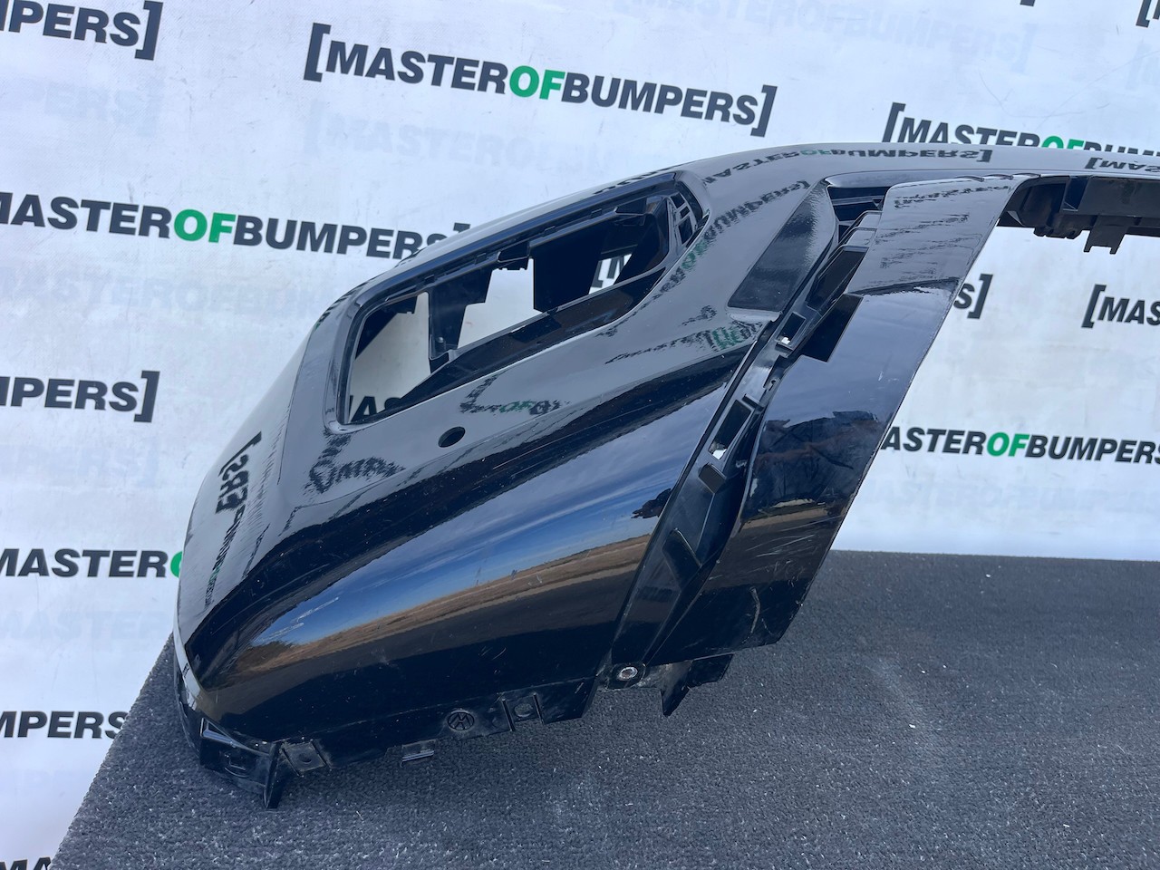 VW Amarok Style Mk2 Pick Up 2024-2027 Front Bumper 4 Pdc Genuine [v613]