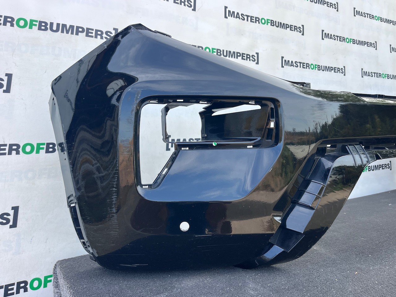 VW Amarok Style Mk2 Pick Up 2024-2027 Front Bumper 4 Pdc Genuine [v613]