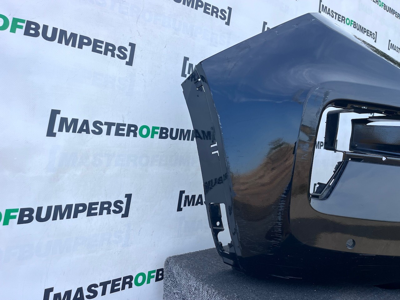 VW Amarok Style Mk2 Pick Up 2024-2027 Front Bumper 4 Pdc Genuine [v613]