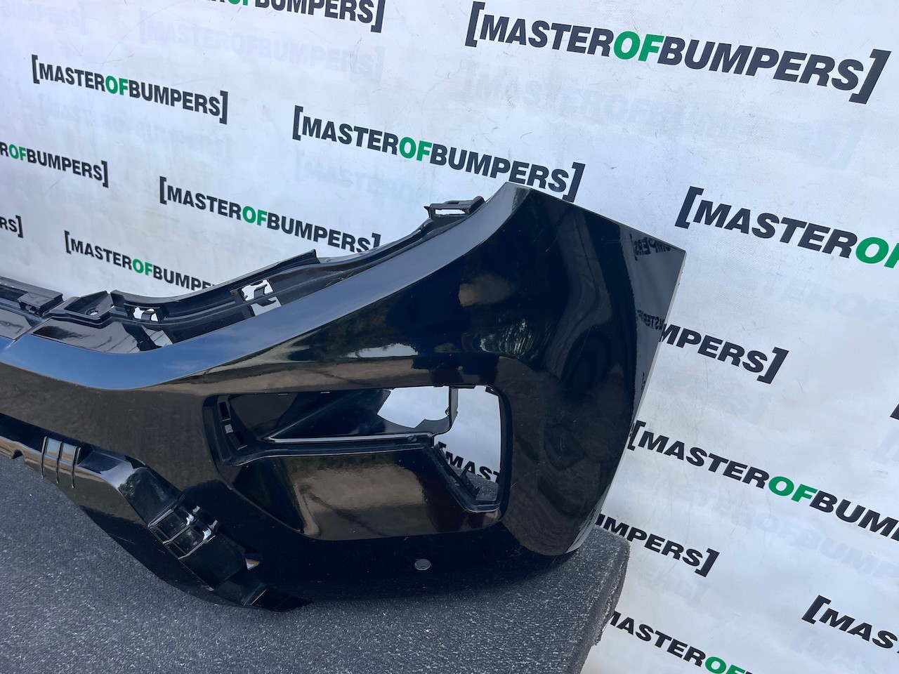 VW Amarok Style Mk2 Pick Up 2024-2027 Front Bumper 4 Pdc Genuine [v613]