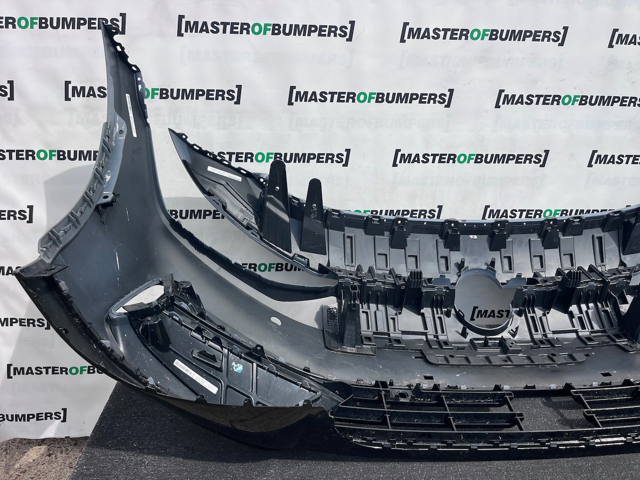 VW Id7 Id.7 Fastback Tourer Ev 2023-2027 Front Bumper 6 Pdc Genuine [v617]
