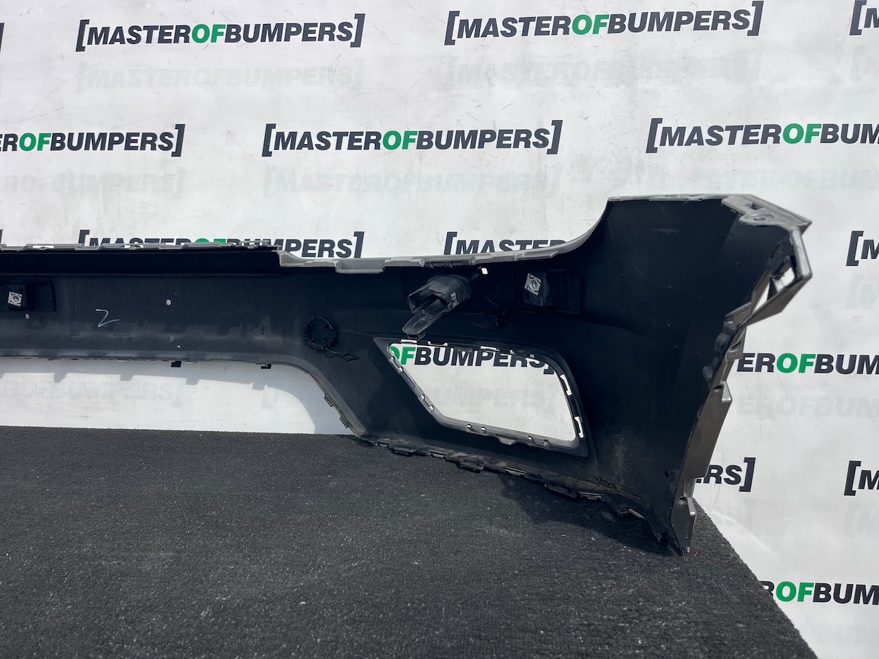 VW Tiguan Sel Bluemotion Mk2 Suv 2016-2019 Front Bumper Jets Genuine [v630]