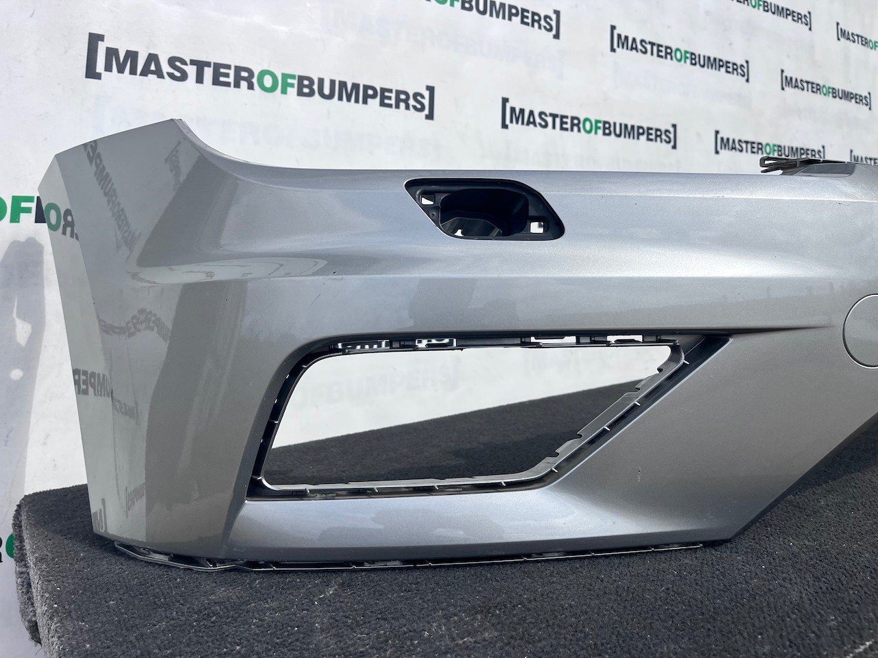 VW Tiguan Sel Bluemotion Mk2 Suv 2016-2019 Front Bumper Jets Genuine [v630]