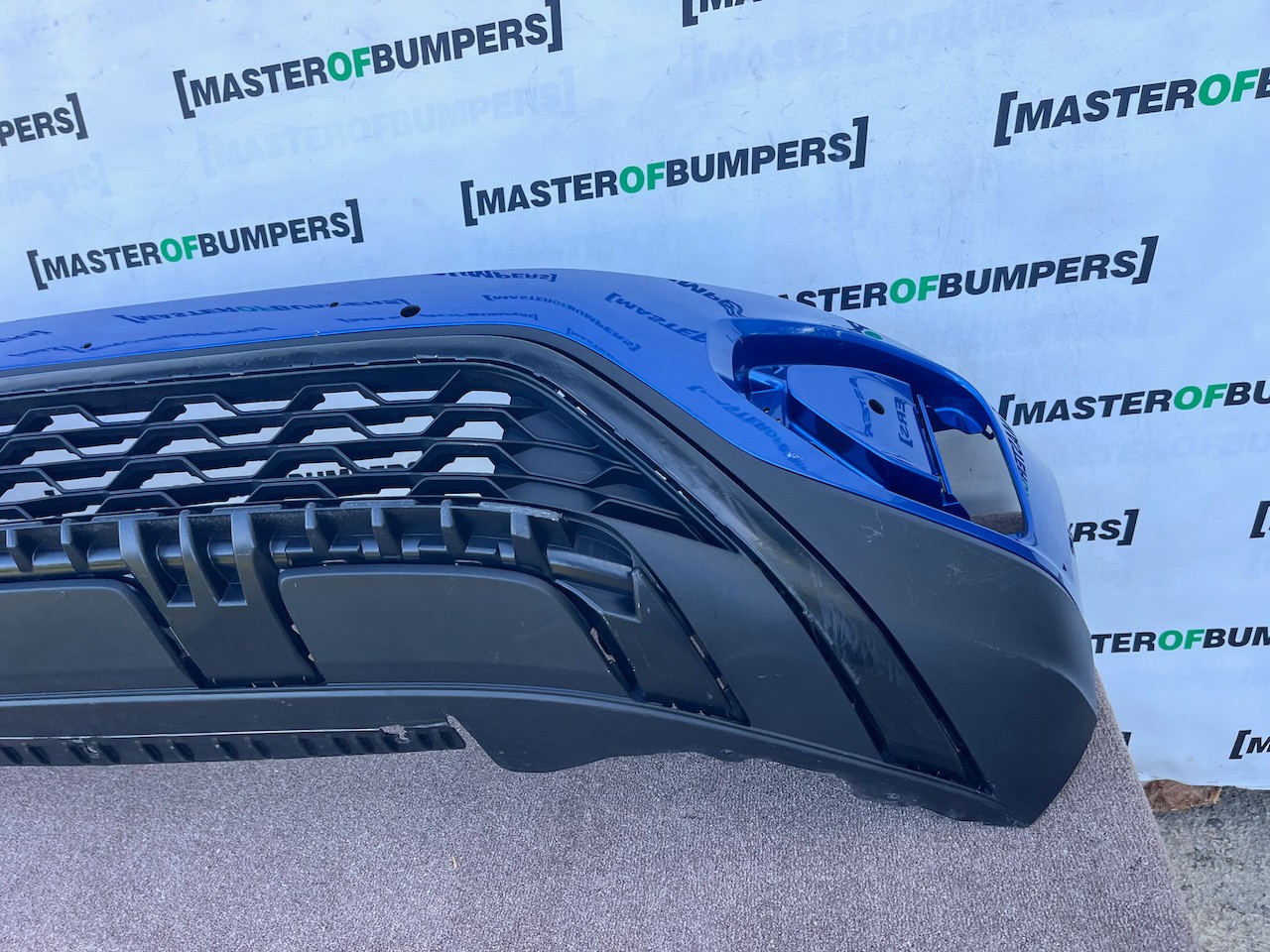 VW T-roc Troc Tfsi Evo Life Style 2022-2025 Front Bumper 6 Pdc Genuine [v645]
