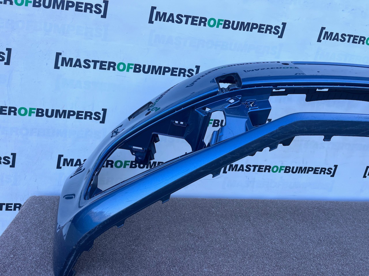 VW Polo Se Gt Bluemotion 6c 2014-2017 Front Bumper 4 Pdc +jets Genuine [v648]
