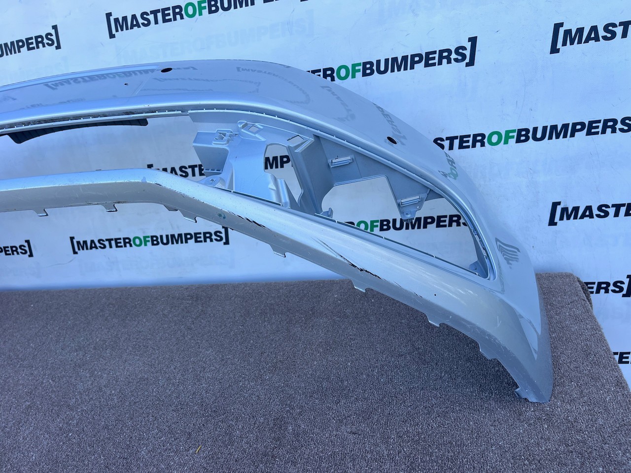 VW Polo Se Gt Bluemotion 6c 2014-2017 Front Bumper 4 Pdc No Jets Genuine [v646]