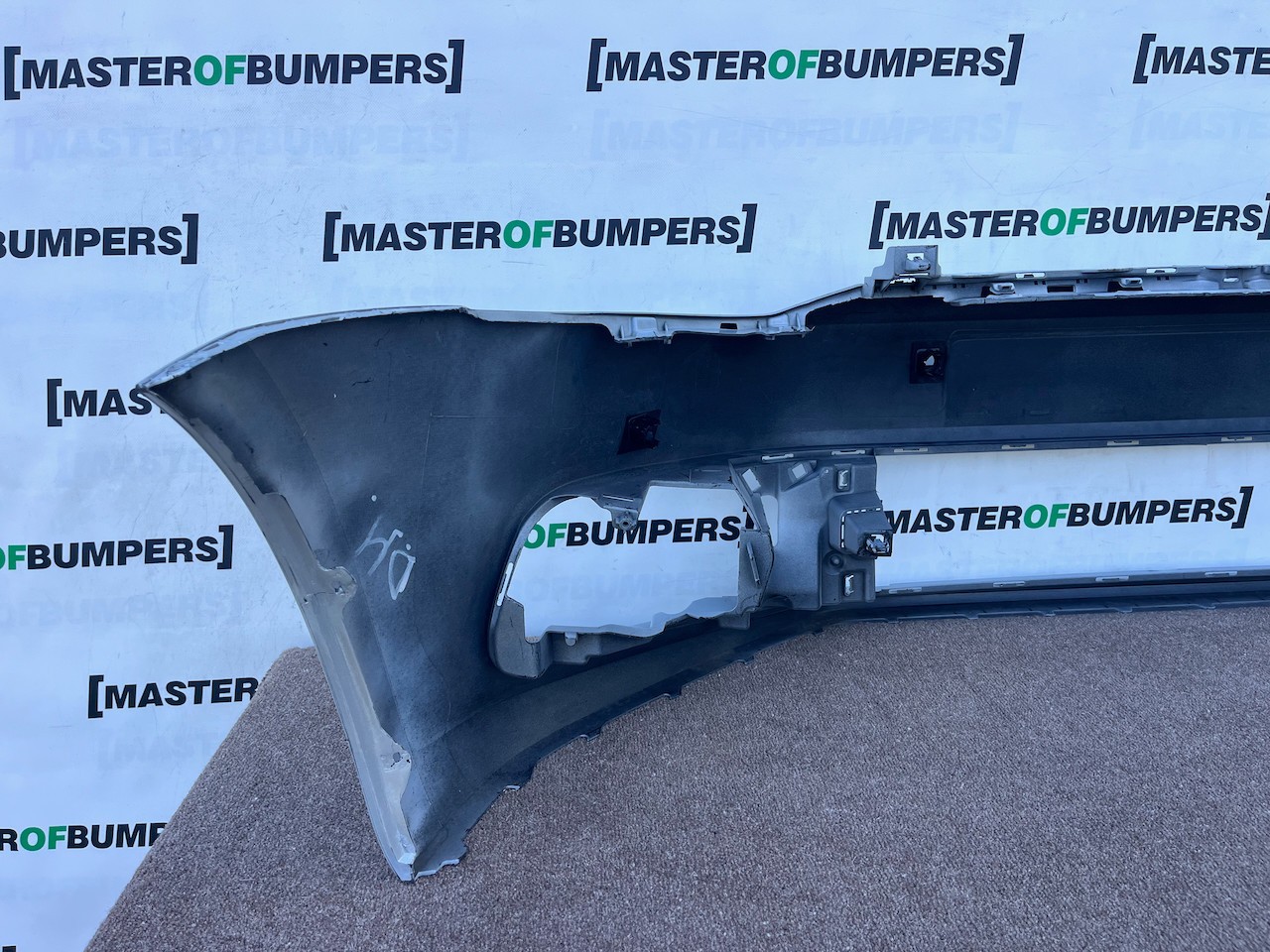 VW Polo Se Gt Bluemotion 6c 2014-2017 Front Bumper 4 Pdc No Jets Genuine [v646]
