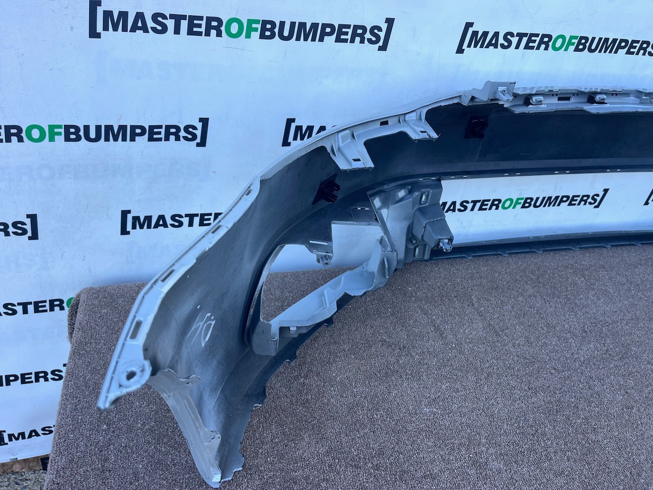 VW Polo Se Gt Bluemotion 6c 2014-2017 Front Bumper 4 Pdc No Jets Genuine [v646]